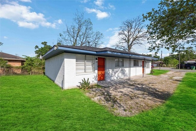 4402 June St in Houston, TX - Building Photo - Building Photo