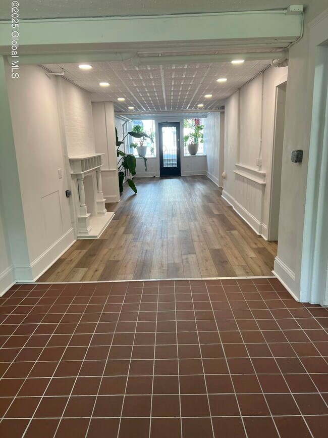 292 Lark St in Albany, NY - Building Photo - Building Photo