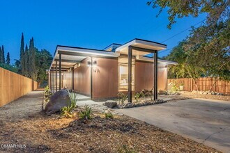 1411 Ojai Rd in Santa Paula, CA - Building Photo - Building Photo