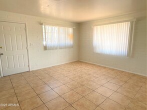 636 S Olive in Mesa, AZ - Building Photo - Building Photo