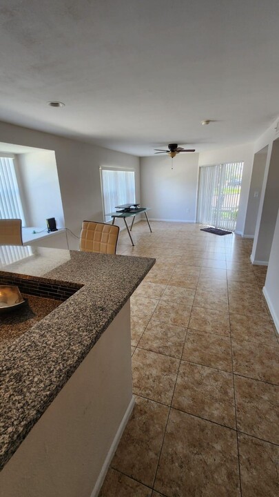 4879 Via Palm Lakes in West Palm Beach, FL - Building Photo