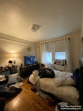1687 Commonwealth Ave, Unit 10 in Boston, MA - Foto de edificio - Building Photo