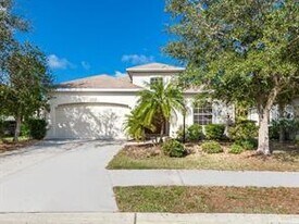 15253 Blue Fish Cir in Lakewood Ranch, FL - Building Photo