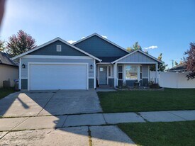 4412 S Carnation Rd in Spokane, WA - Building Photo