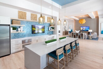 Marlowe Tomoka Village in Daytona Beach, FL - Foto de edificio - Building Photo
