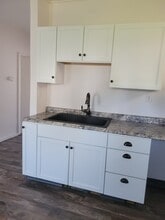 115 Northfield Rd, Unit 3 in Bedford, OH - Foto de edificio - Building Photo
