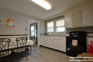 6 Portina Rd, Unit 2 in Boston, MA - Building Photo