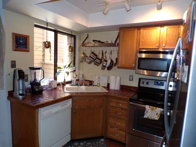 9400 E Iliff Ave in Denver, CO - Building Photo - Building Photo