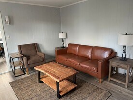 83 Oak St, Unit 85 Oak St in Burlington, VT - Building Photo