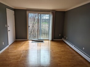 99 E Broadway-Unit -8 in Derry, NH - Building Photo - Building Photo