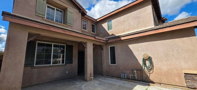 property at 362 La Clarita Ave