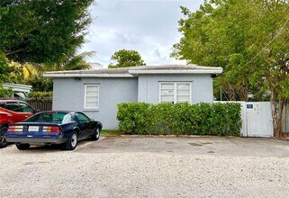 820 SE 12th St in Fort Lauderdale, FL - Building Photo - Building Photo