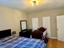 69-60 108th St in New York, NY - Building Photo