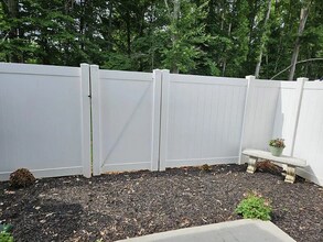 1016 Beatty Wds Dr in Belmont, NC - Building Photo - Building Photo