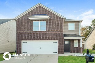 4691 Woodford Cir in Bessemer, AL - Building Photo