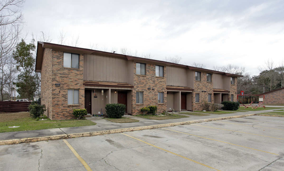 Forest Manor Apartments in Lynn Haven, FL - Building Photo