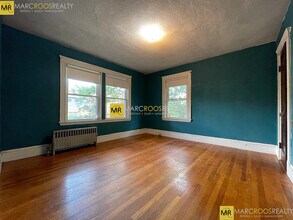 94 Winchester St in Brookline, MA - Foto de edificio - Building Photo