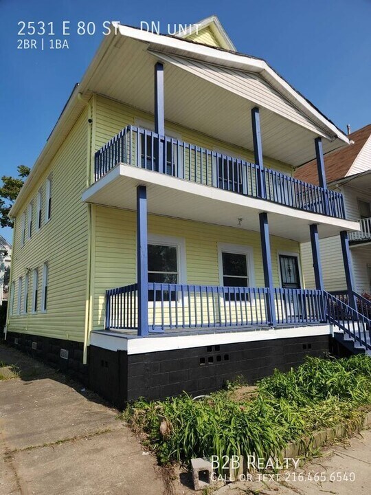 2531 E 80th St-Unit -DN unit in Cleveland, OH - Foto de edificio
