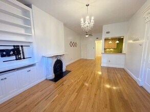 683 Massachusetts Ave, Unit 2 in Boston, MA - Building Photo - Building Photo