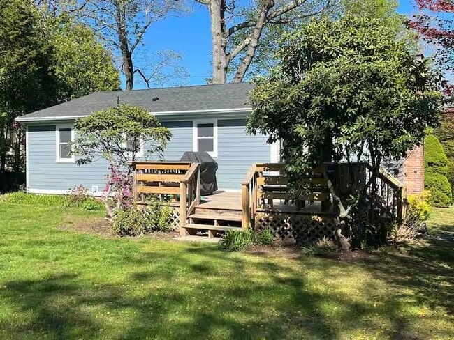 80 Belmont Ave in South Kingstown, RI - Building Photo - Building Photo