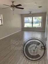 1006 Glen Ridge Dr in Leesburg, FL - Building Photo - Building Photo