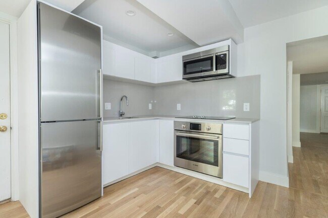 25 South St, Unit #B2 in Boston, MA - Building Photo - Building Photo