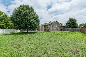 1349 N Aksarben Ct in Wichita, KS - Building Photo - Building Photo