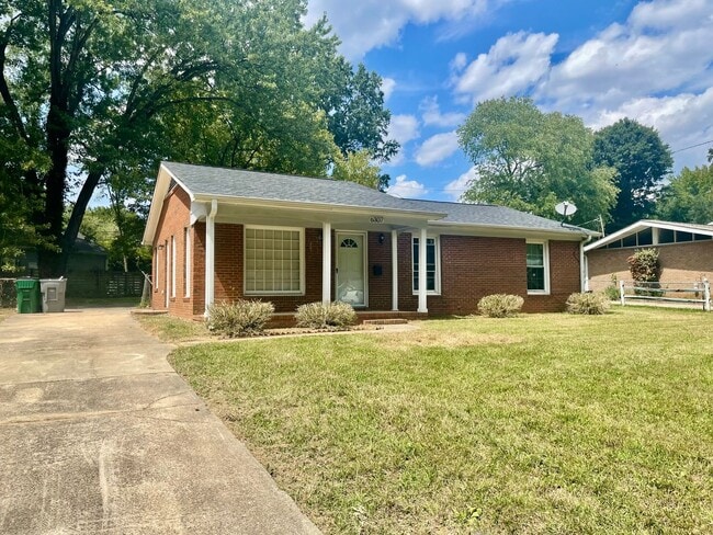 6307 Cove Creek Dr in Charlotte, NC - Building Photo - Building Photo