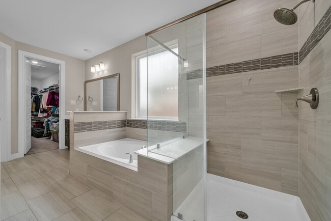 2030 Woodland Pine Ct