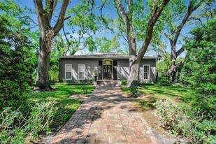 3301 W Morrison Ave in Tampa, FL - Building Photo