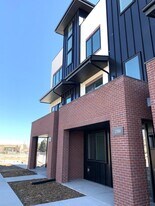 2160 Youngfield St in Lakewood, CO - Building Photo