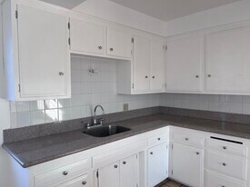 8129 Otis St, Unit 1 in South Gate, CA - Building Photo