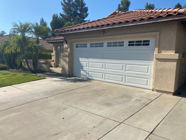 2033 Larkspur Dr in Alpine, CA - Building Photo - Building Photo