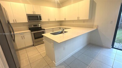 12945 SW 232nd Ln in Princeton, FL - Building Photo - Building Photo