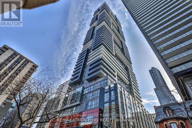 property at 7-4107 Grenville St