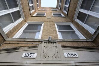 1357 N Homan Ave in Chicago, IL - Building Photo - Building Photo