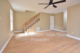11 Tarawa Terrace in Durham, NC - Building Photo - Building Photo