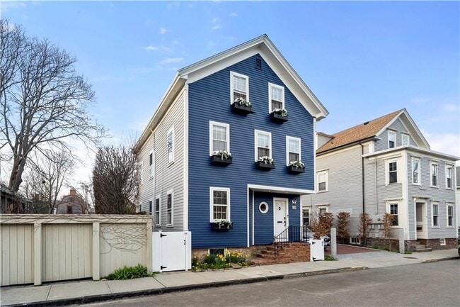 33 Marsh St in Newport, RI - Building Photo - Building Photo
