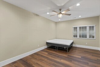 5424 Delmar Blvd in St. Louis, MO - Building Photo - Building Photo