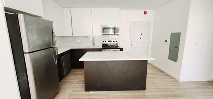 30 Howe Ave in Passaic, NJ - Building Photo - Building Photo
