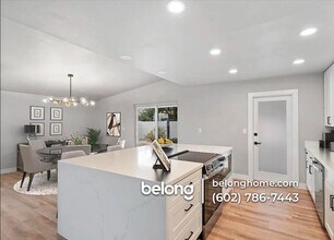 5420 N Granite Reef Rd in Scottsdale, AZ - Foto de edificio - Building Photo