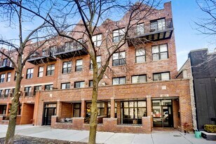 2524 N Willetts Ct in Chicago, IL - Building Photo