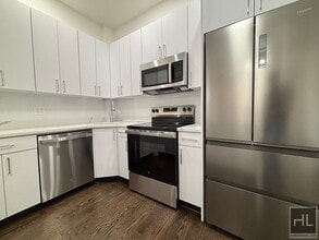 WEST 68 STREET, Unit 1E in New York, NY - Building Photo - Building Photo