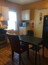 6 Wise St, Unit 1 in Boston, MA - Building Photo - Building Photo