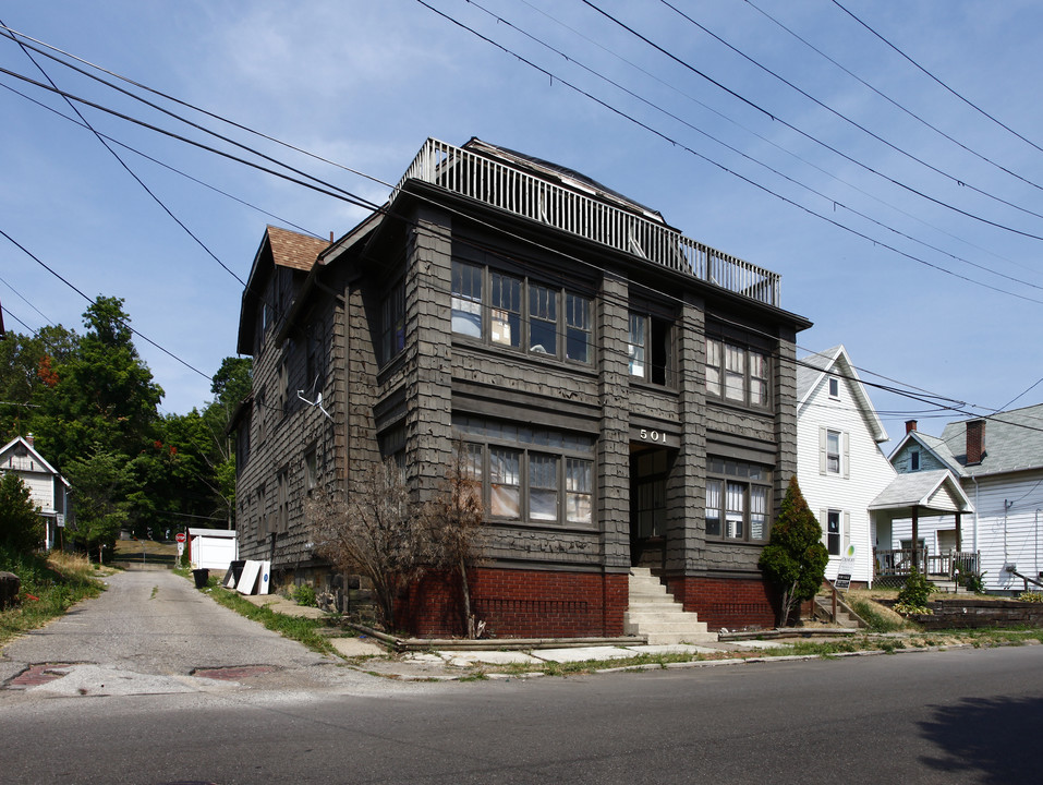 501 NW Lincoln Ave NW in Canton, OH - Building Photo