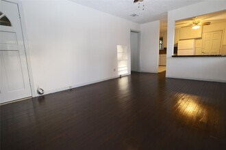 21702 E Memorial Dr in Porter, TX - Building Photo - Building Photo