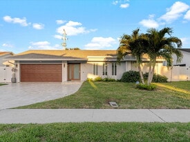 1398 SW 24th Terrace in Deerfield Beach, FL - Building Photo