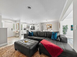 801 SE 14th St in Deerfield Beach, FL - Building Photo - Building Photo