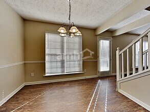 201 Toulouse St in Dallas, GA - Foto de edificio - Building Photo