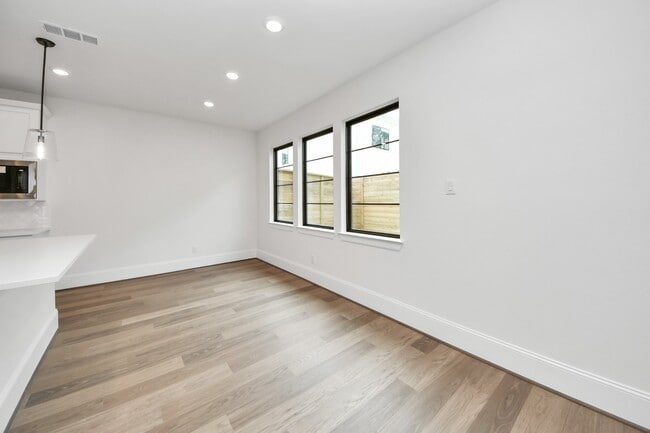 12010 Royal Oaks Banner Wy